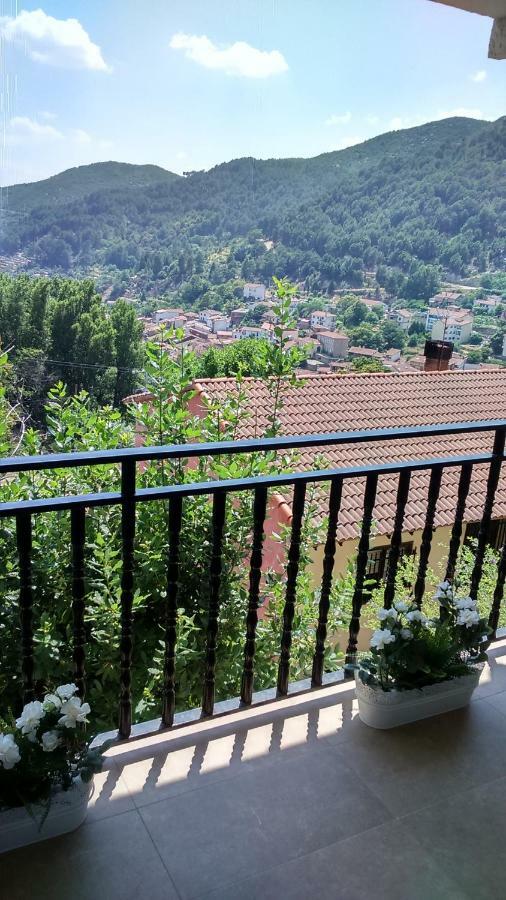 La Hojarasca Vendégház Cuevas Del Valle Kültér fotó
